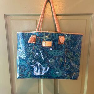 Lilly pulitzer shoreline tote blue valentine